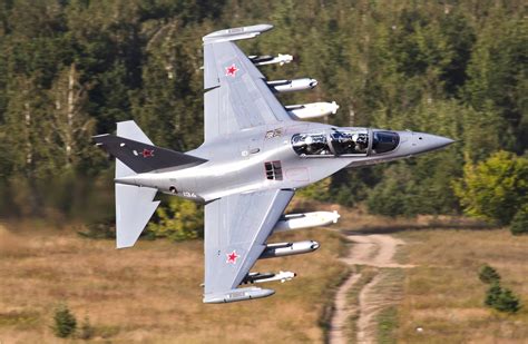 Yakovlev Yak-130 Wallpaper HD Download