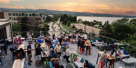 Dining | Hotel Indigo Hotel Indigo Traverse City