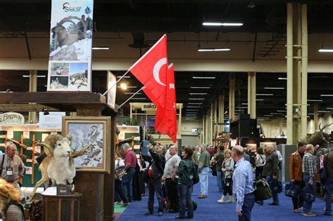 SCI Convention Photos II - Jay Scott Outdoors/Colburn and Scott ...