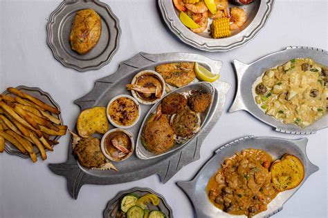 Gonzales Gallery — Mike Andersons Restaurant