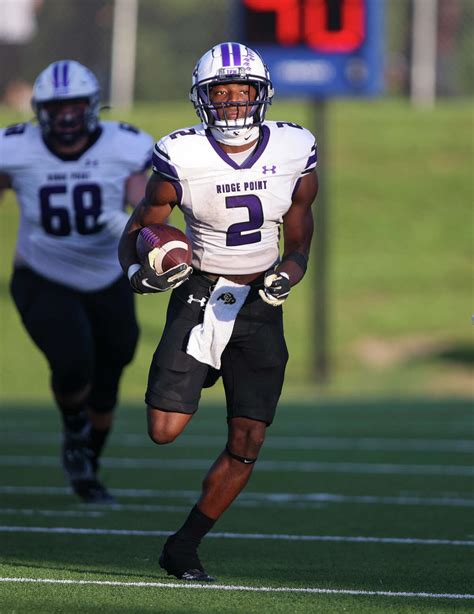 Ridge Point Panthers defeat Fort Bend Hightower Hurricanes