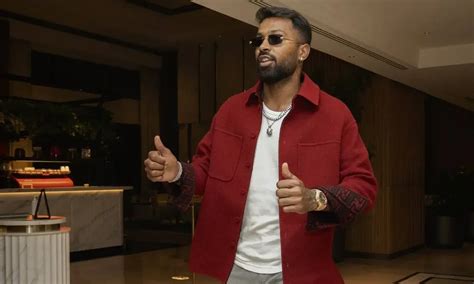 Mumbai Indians captain Hardik Pandya joins IPL 2025 camp 40 hours after ...