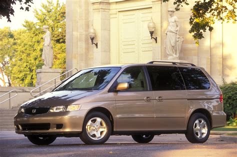 Honda Odyssey (1999) - pictures & information