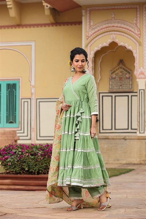 Zara Angrakha Solid Tiered Suit Set With Pant And Dupatta – EverBloom