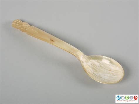 Dykehead Horncraft spoon | Museum of Design in Plastics