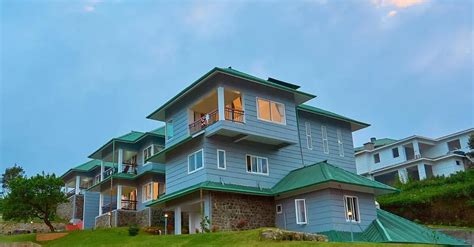 Hotel Priyas Villa Vagamon by VOYE HOMES-Scenic Mountain View, India ...