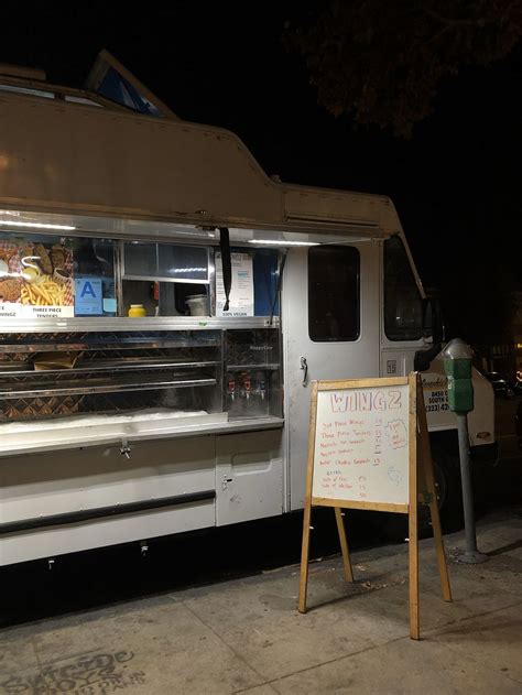 CLOSED: Wingz - Los Angeles California Food Truck - HappyCow