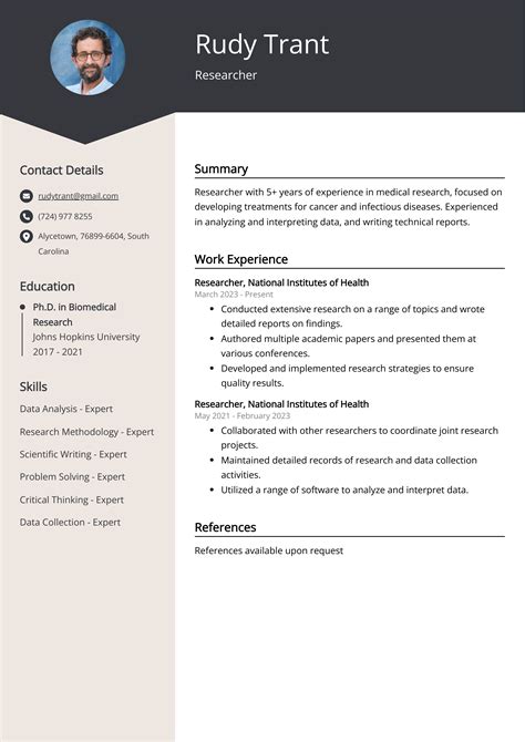Researcher Resume Examples (Template & 20+ Tips)