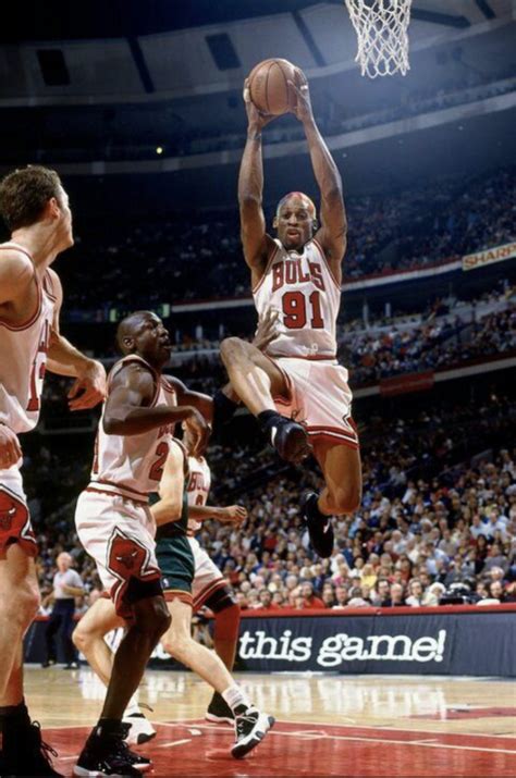 5 Defensive Rebounding Tips for Basketball Players