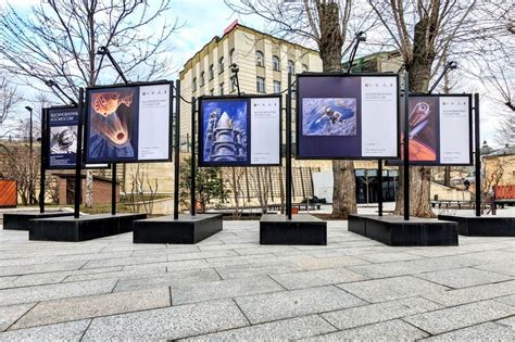 В столичных парках открылась фотовыставка «Вдохновленные космосом ...