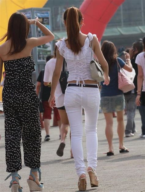 在台州街拍緊身白色褲妹子，痕跡明顯 - 每日頭條