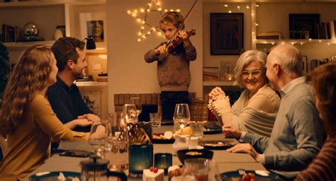 ¿Y si hacemos algo más que desear felices fiestas? | BBVA