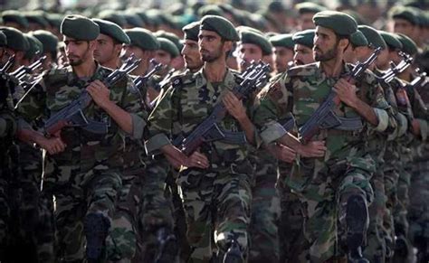 ट्रंप की चेतावनी के बाद चर्चा में ईरान की ताकतवर IRGC, जानिए कितनी ...