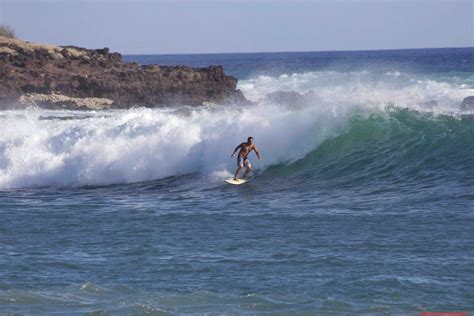 Surfing on Lanai Hawaii - Lost on Lanai