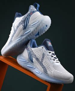 HRX by Hrithik Roshan Sports Shoes Walking Shoes For Men - Buy HRX by ...