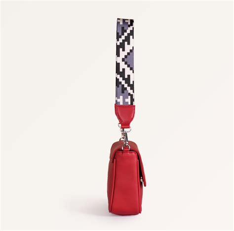 Brio Saucy Sport Shoulder Bag Red Online - Premium Shoulder Bag | Nestasia