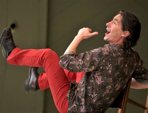 Storyteller delights students at HES | Article | The United States Army