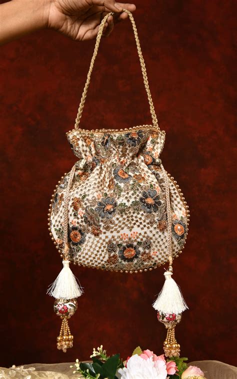 Floral Accents Potli – Totapari