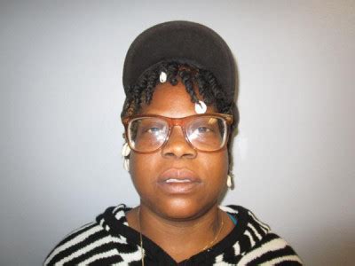 Seletha Renee Bell, a registered Sex Offender or Child Predator in ...