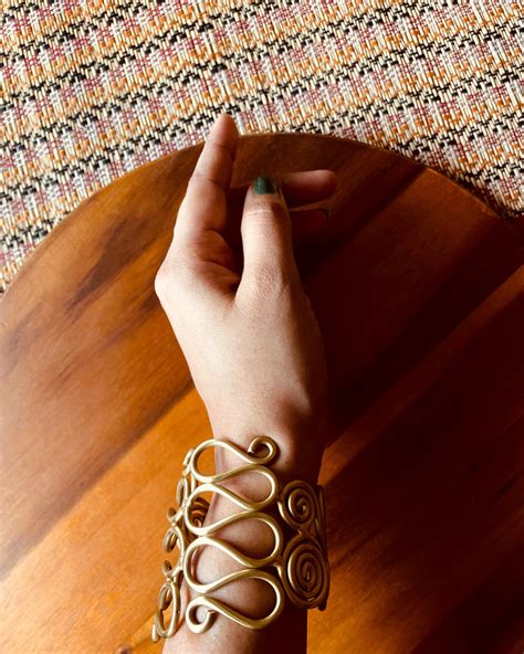 Spiral of Dawn | Brass Handcuffs | Free Size – houseofpallikkara