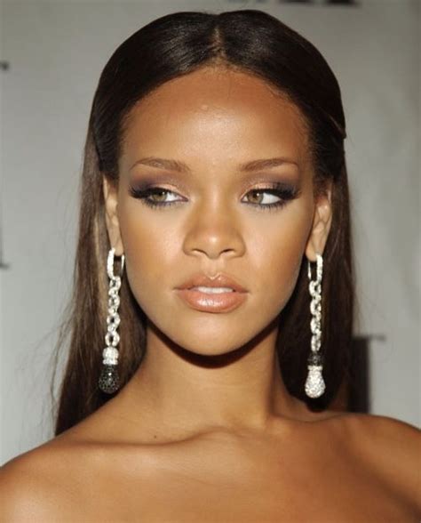 rihanna 2000s makeup