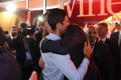 Vučić i Đoković na sajmu vina: "Da ih pobeđuješ barem još pet godina ...