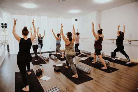 Yoga Class in English with After-Class Tea - Self Love, Lindwurmstraße ...