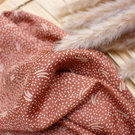 An introduction to Crepe Fabric & its Characteristics – Sahni Fabs