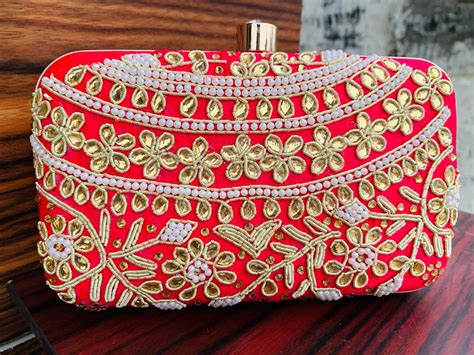 RED BRIDAL STYLISH AND BEAUTIFUL CLUTCH BAG FOR WOMEN – www.soosi.co.in