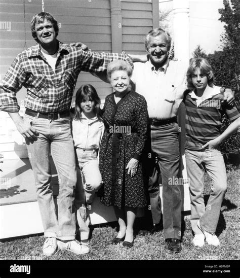 FINAL CHAPTER - WALKING TALL, Bo Svenson, Dawn Lyn, Lurene Tuttle ...