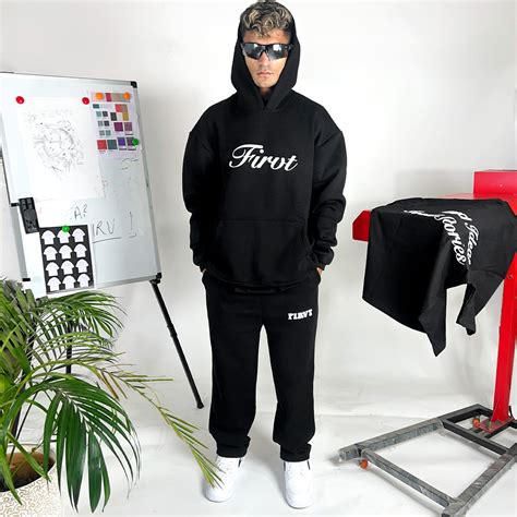 WORDS BLACK HOODIE – FIRVT