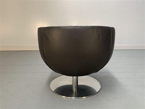 B&B Italia Tulip Chair in Dark Brown Leather For Sale at 1stDibs