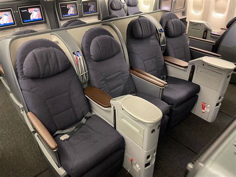 Ua 777200 Business Class