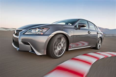 2013_Lexus_GS350_Fsport_001