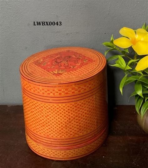 Buy antiques online from crafters | antique store in kerala