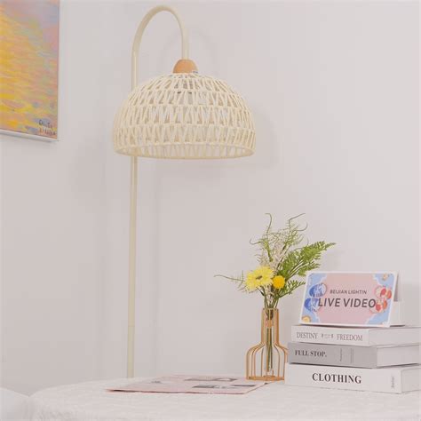 Rattan Arch Floor Lamp – Vakkerlight