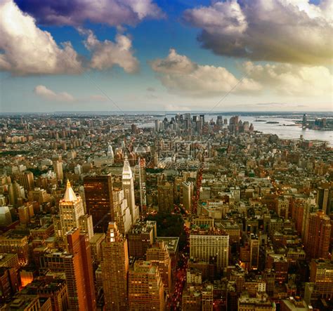 纽约市日落时的摩天大楼群高清图片下载-正版图片507042754-摄图网