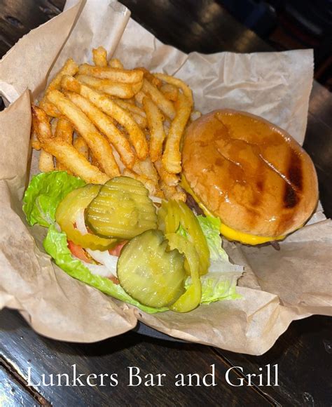 Lunkers Grill & Bar | Backroads Reservations