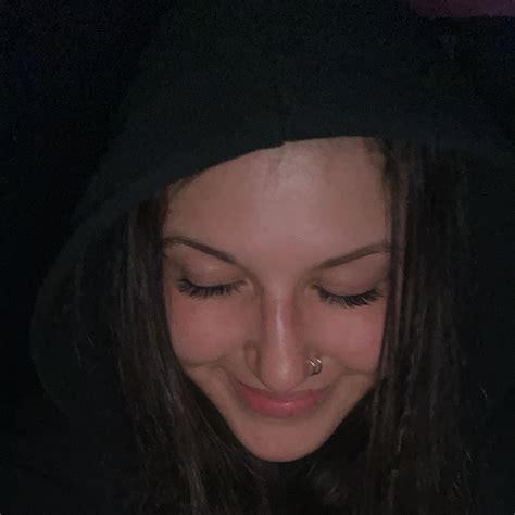 Mia Marie's Instagram, Twitter & Facebook on IDCrawl