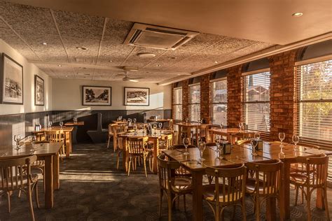 Astor Inn Bar and Lounge: Pictures & Reviews - Tripadvisor