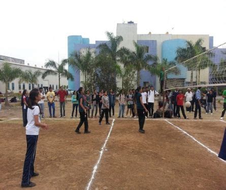 SR Institute of Management and Computer Application Surat Campus ...