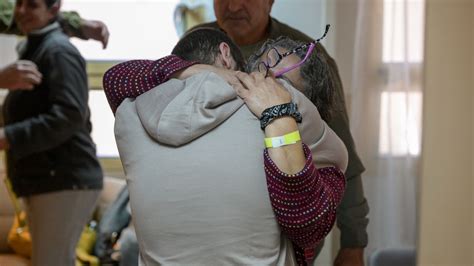 Emotional reunions as Israeli hostages and Palestinian prisoners back ...