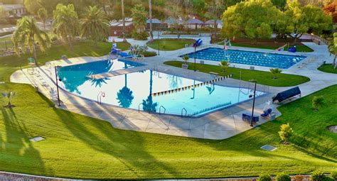 Commercial Swimming Pools | United States | Western Water Features