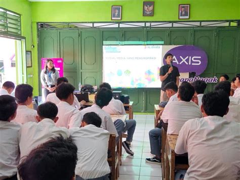 CSR XL AXIATA Berikan Edukasi Bersosial Media Di 100 SMA/SMK Jabodetabek