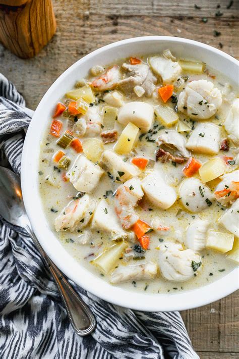 Seafood Chowder Recipe – WellPlated.com - ketomealplanfans