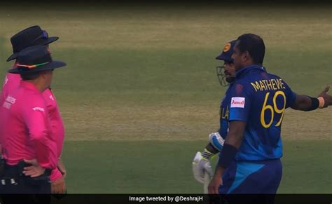 World Cup 2023: श्रीलंका-बांग्लादेश मैच में मचा बवाल, एंजेलो मैथ्यूज को ...