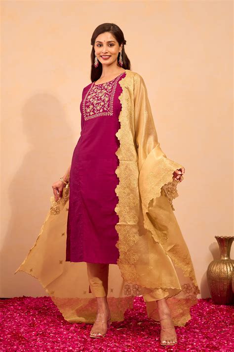Buy Magenta Floral Embroidered Kurtaset Online | Maybell – Maybell ...