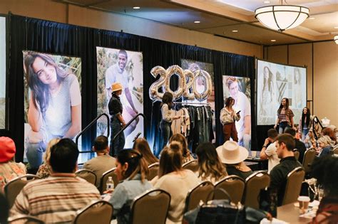 The Buckle Office Photos