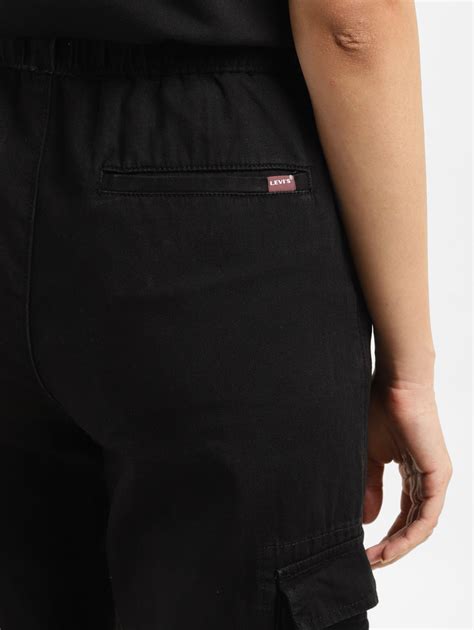 Women's Black Relaxed Fit High Rise Cargo Jogger – Levis India Store