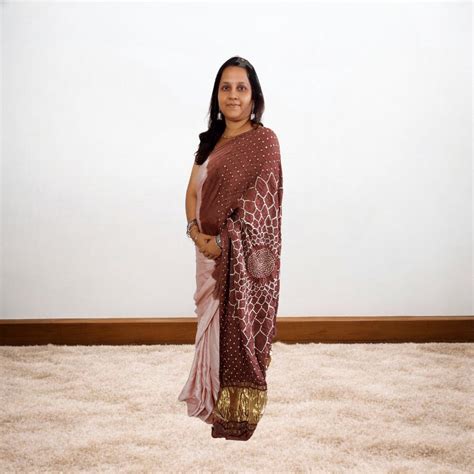 Handmade Bandhani Sarees – Pure Silk, Gajji & Cotton